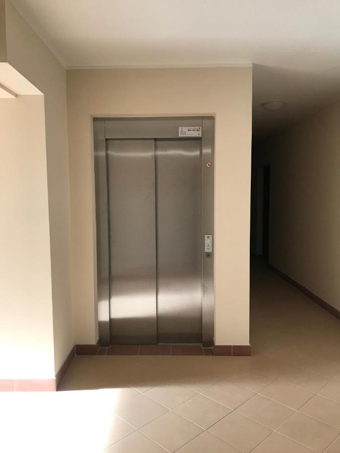 Apartament Holenderski Z Prywatnym Miejscem Postojowym W Garazu Κοστζαλίν Εξωτερικό φωτογραφία